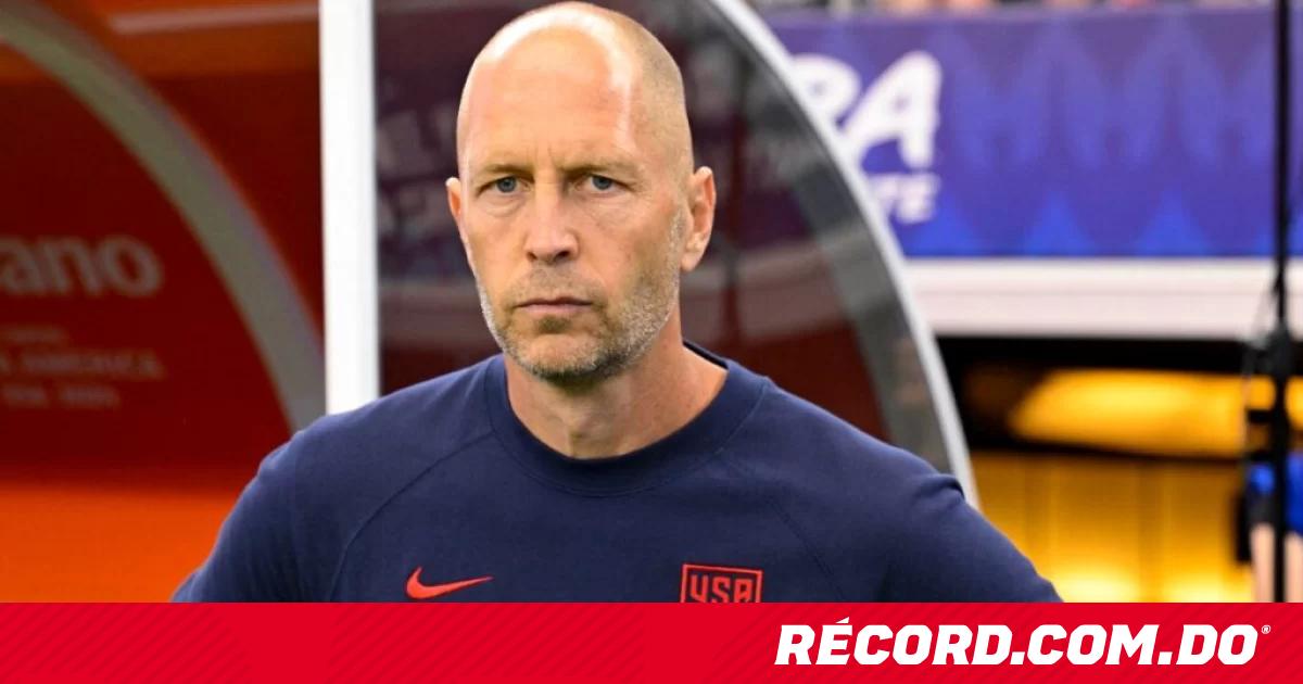 Quién es el entrenador de Estados Unidos