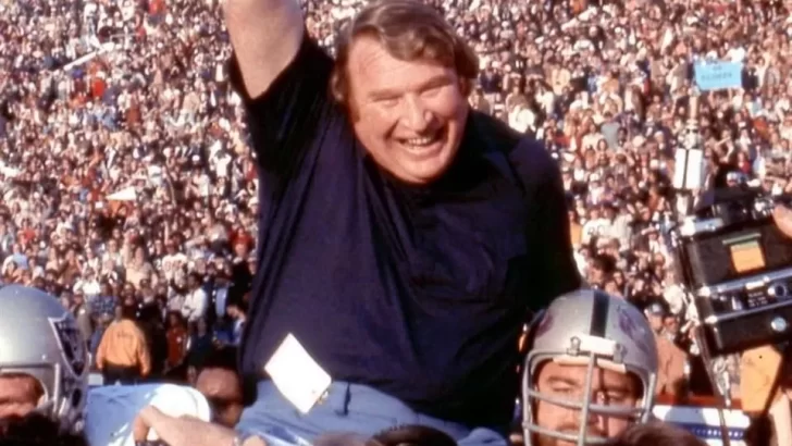 Deja la huella de un legado indeleble, adiós John Madden