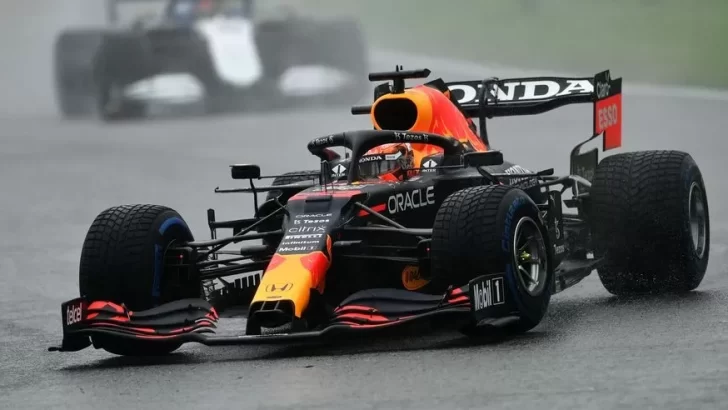 Verstappen gana en un desastroso Circuito de Spa-Francorchamps