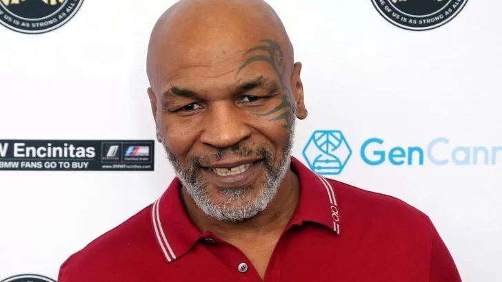 Mike Tyson hace una polémica predicción de la pelea entre Canelo y Plant