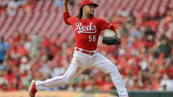 Luis Castillo domina nuevamente en victoria de Rojos sobre Mellizos