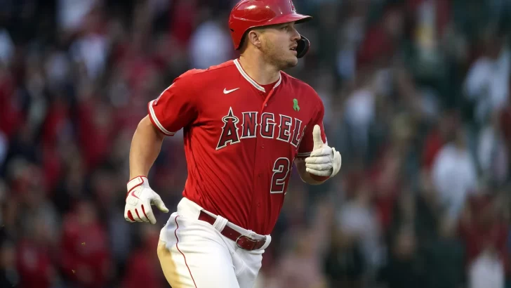 Mike Trout soltó el décimo y no quedaron dudas