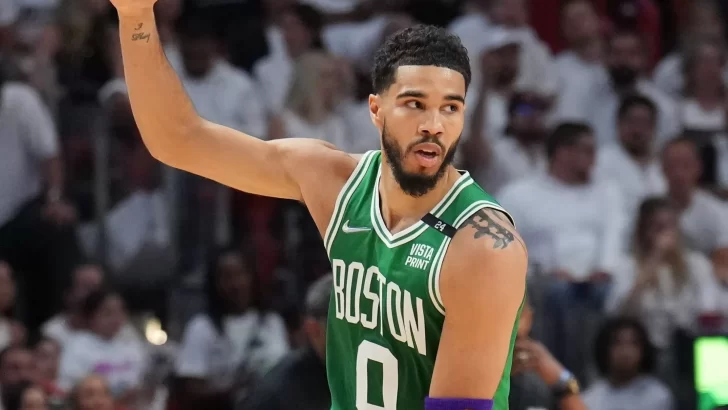 Jayson Tatum y su compromiso con los Celtics