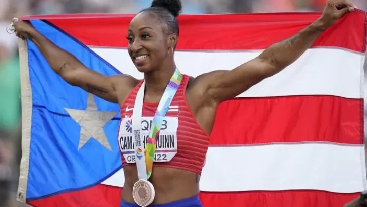 Jasmine Camacho-Quinn hizo historia en el Mundial de Atletismo