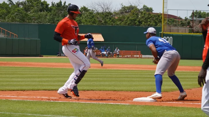 Toros del Este vs Tigres del Licey: Partido de Pretemporada