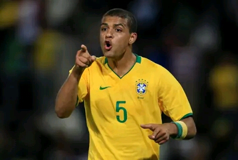 Felipe Melo, el “villano” del que Brasil no quiere acordarse en el Mundial de Qatar 2022