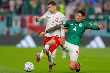 México empató sin goles ante Polonia, que tuvo un penal errado por Lewandowski