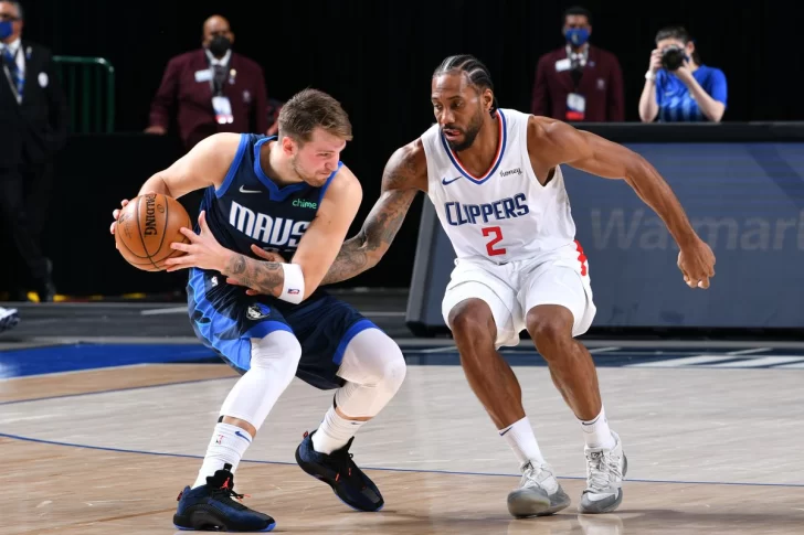 Los Ángeles Clippers vs Dallas Mavericks: predicciones, favoritos y cuánto pagan en las casas de apuestas