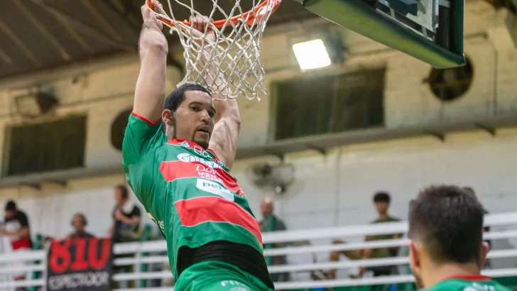 Eloy Vargas sigue a toda marcha en el baloncesto uruguayo