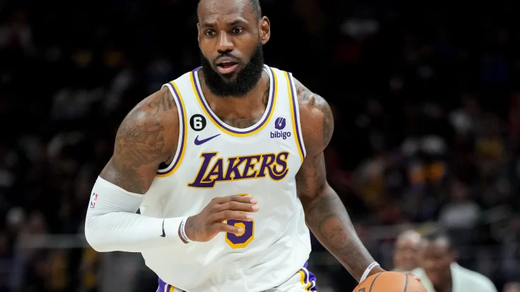 LeBron James sigue encabezando el franco ascenso de los Lakers