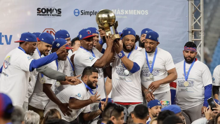 ¡Campeones! Tigres del Licey sometieron a los Leones del Caracas