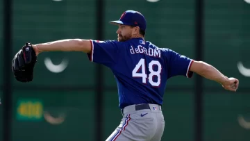 Jacob deGrom da señales de vida según el mánager de los Rangers