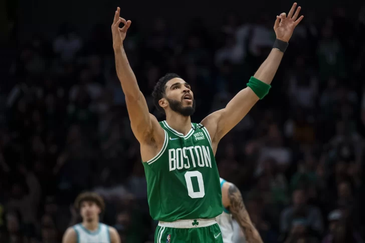 Los Celtics llegan a las 40 victorias con un histórico Jayson Tatum
