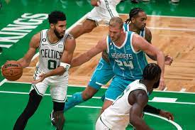 Charlotte Hornets vs Boston Celtics: predicciones, favoritos y cuánto pagan en las casas de apuestas