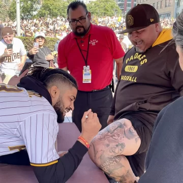 ¡Con un tatuaje! Este fan llevó el amor por Tatis Jr a un nuevo nivel