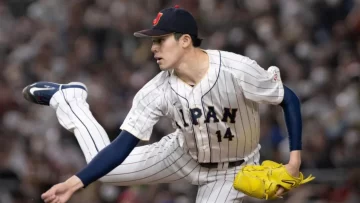 ¿Cuándo podría Roki Sasaki, el lanzador japonés estrella del CMB, jugar en Las Mayores?