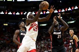 Miami Heat vs. Toronto Raptors: predicciones, favoritos y cuánto pagan en las casas de apuestas