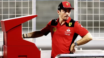 Leclerc pasa el receso en Maranello para enderezar el rumbo de Ferrari