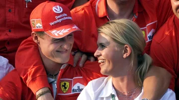 La familia Schumacher apunta hacia la revista que publicó la falsa entrevista al ex piloto
