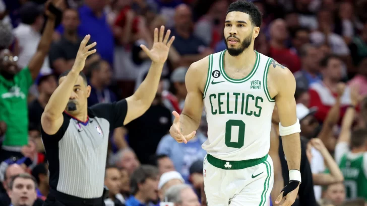 Los Celtics de Al Horford se imponen en Philadelphia y fuerzan el Juego 7