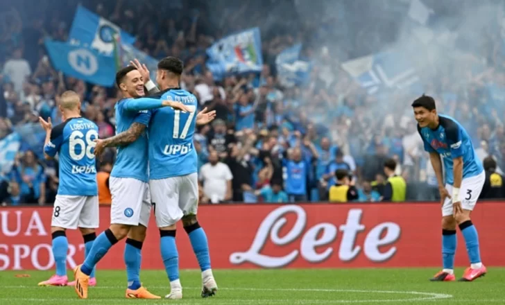 Napoli se consagra después de 33 años en la Serie A