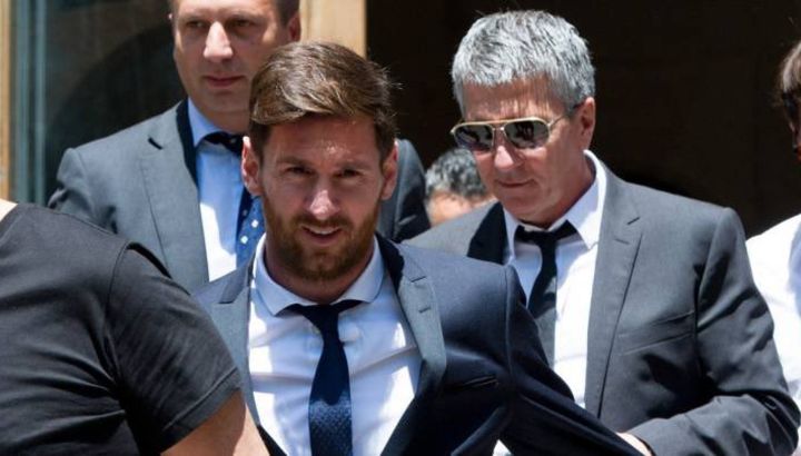 El padre de Messi estalla en un comunicado sobre el futuro de su hijo