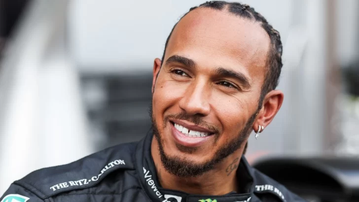 Hamilton abre la posibilidad de correr en otra categoría