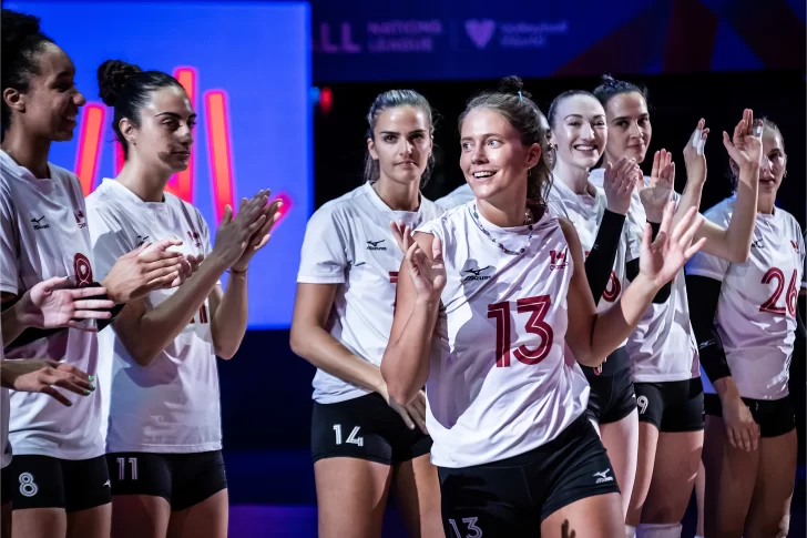 ¿Con quién juega las Reinas del Caribe hoy? ¿Cómo juega Canadá?