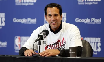 Erik Spoelstra: De asistente de videos a.. ¿ser el mejor coach de la NBA?