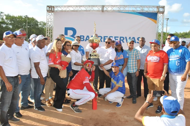 Inicia por todo lo alto versión 35 del Softball interempresarial de Santiago