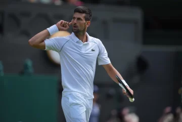 Djokovic desafiante con el público de Wimbledon