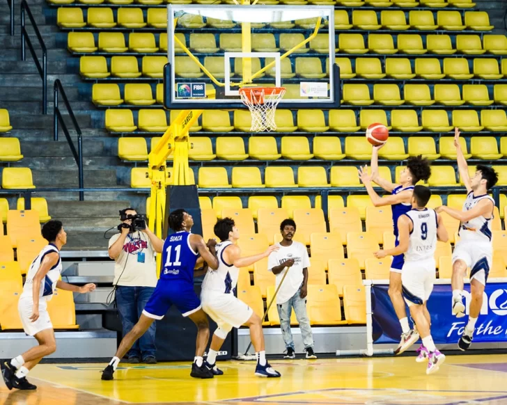 La defensa dominicana hace historia en Centrobasket U17 y vence a El Salvador
