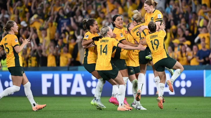 Australia revolucionada: Está semifinales del Mundial femenino y hubo festejo en el cielo