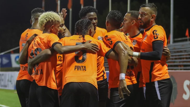 Copa del Caribe: Castaño sobre el final amarga a Cibao y le da un punto a Pantoja