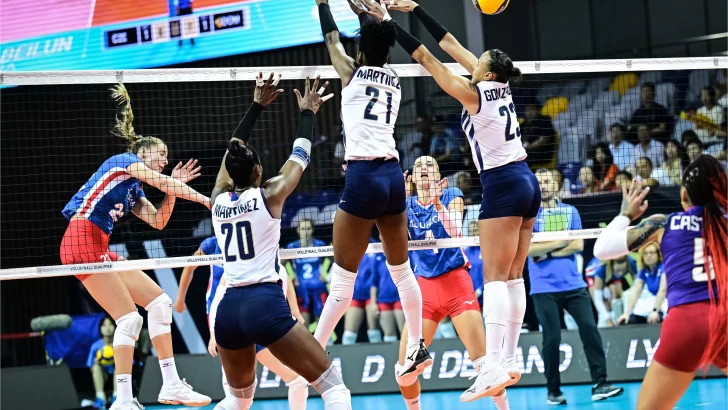 Preolímpico de Voleibol Femenino 2023: Reinas del Caribe abren con derrota en Ningbo