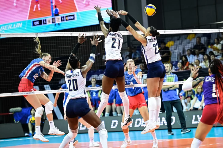 Preolímpico de Voleibol Femenino 2023: Reinas del Caribe abren con derrota en Ningbo