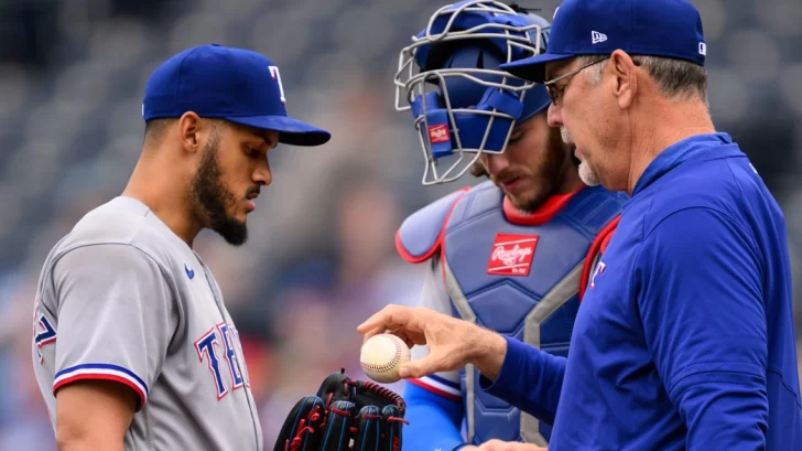 El bullpen de los Rangers es un desastre