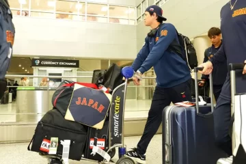 ¡Agarró sus motetes y se fue! Shohei Ohtani está de regreso en Japón