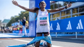 Récord mundial en Maratón, la etíope Assefa voló en Berlín