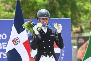 Yvonne Losos, la reina de la equitación que llevará la bandera en los Juegos Panamericanos 2023