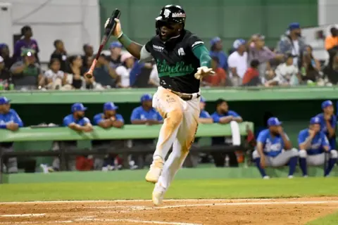 ¡Estrellas pasan la Escoba al Licey y continúa la mala racha de los Tigres!