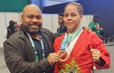 Santiaguera María Peña: número 1 mundial en Sambo