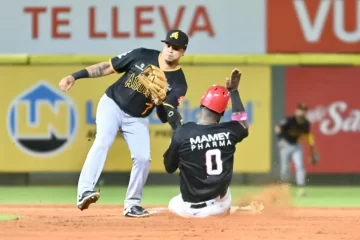 Leones del Escogido imparables: celebran cuarta victoria contra las Águilas Cibaeñas