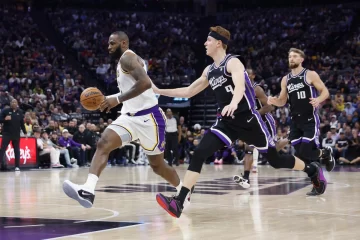 Batalla contra el comienzo, LeBron James y los Lakers vs Sacramento Kings