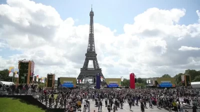  La Torre Eiffel anuncia la llegada de los Juegos Olímpicos: 100 días y contando 