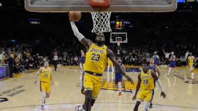  Reconstruyendo los Lakers: 3 movimientos que lo harían mejores 