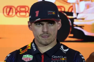 Max Verstappen: enfurecido con todo el mundo y una carrera para el olvido