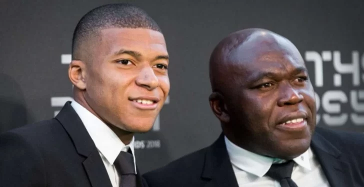 La fiebre Mbappé: padre del futbolista compra más de 100 camisetas en la Tienda del Real Madrid