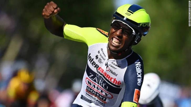 El africano que sorprende a todos en el Tour de France