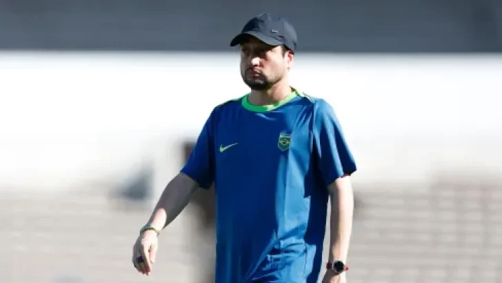 ¿Quién es el entrenador de Brasil en fútbol femenino de Juegos Olímpicos?